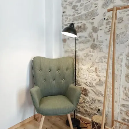 Menta Boutique House In Old Town アパート